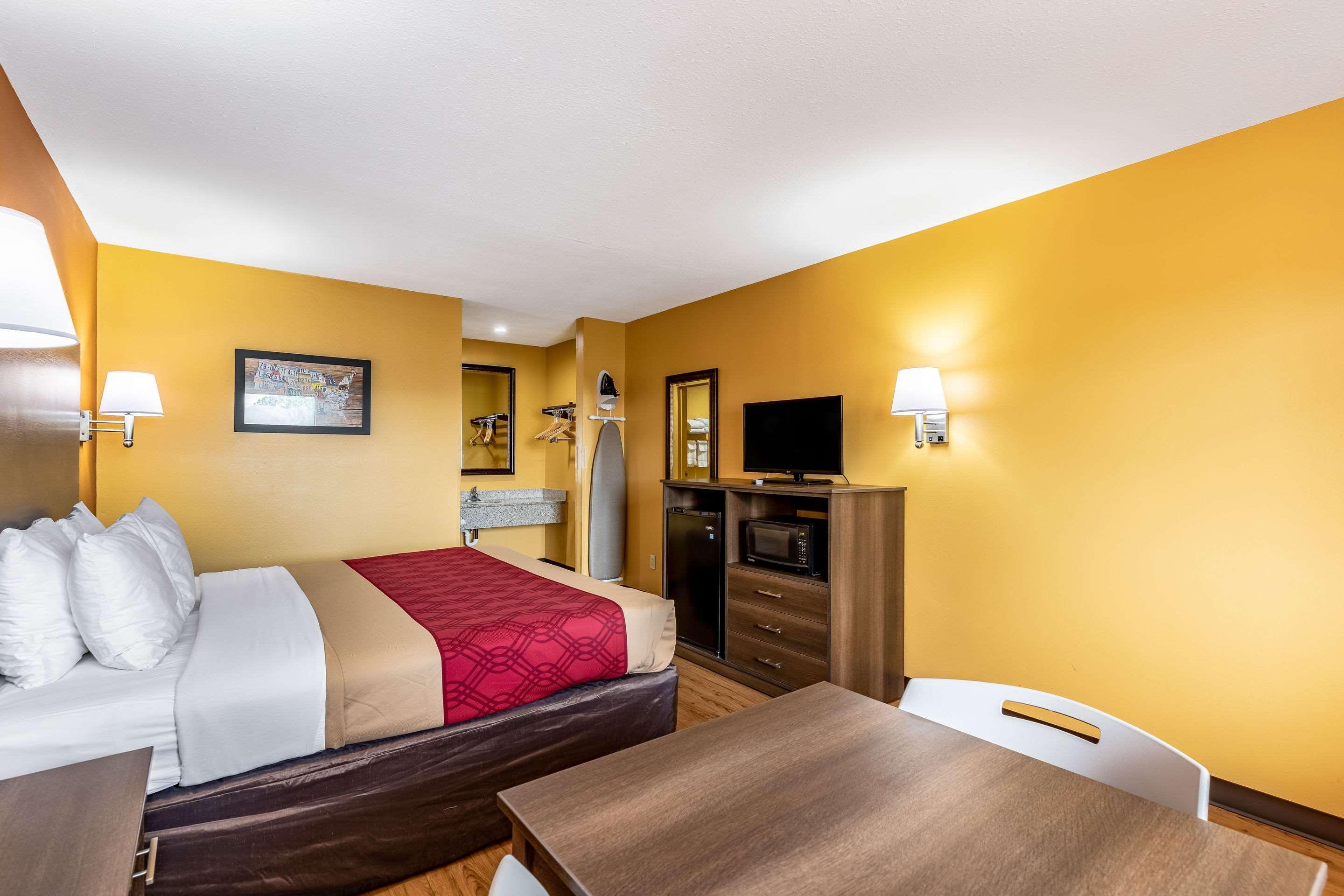 Econo Lodge Кингсленд Екстериор снимка