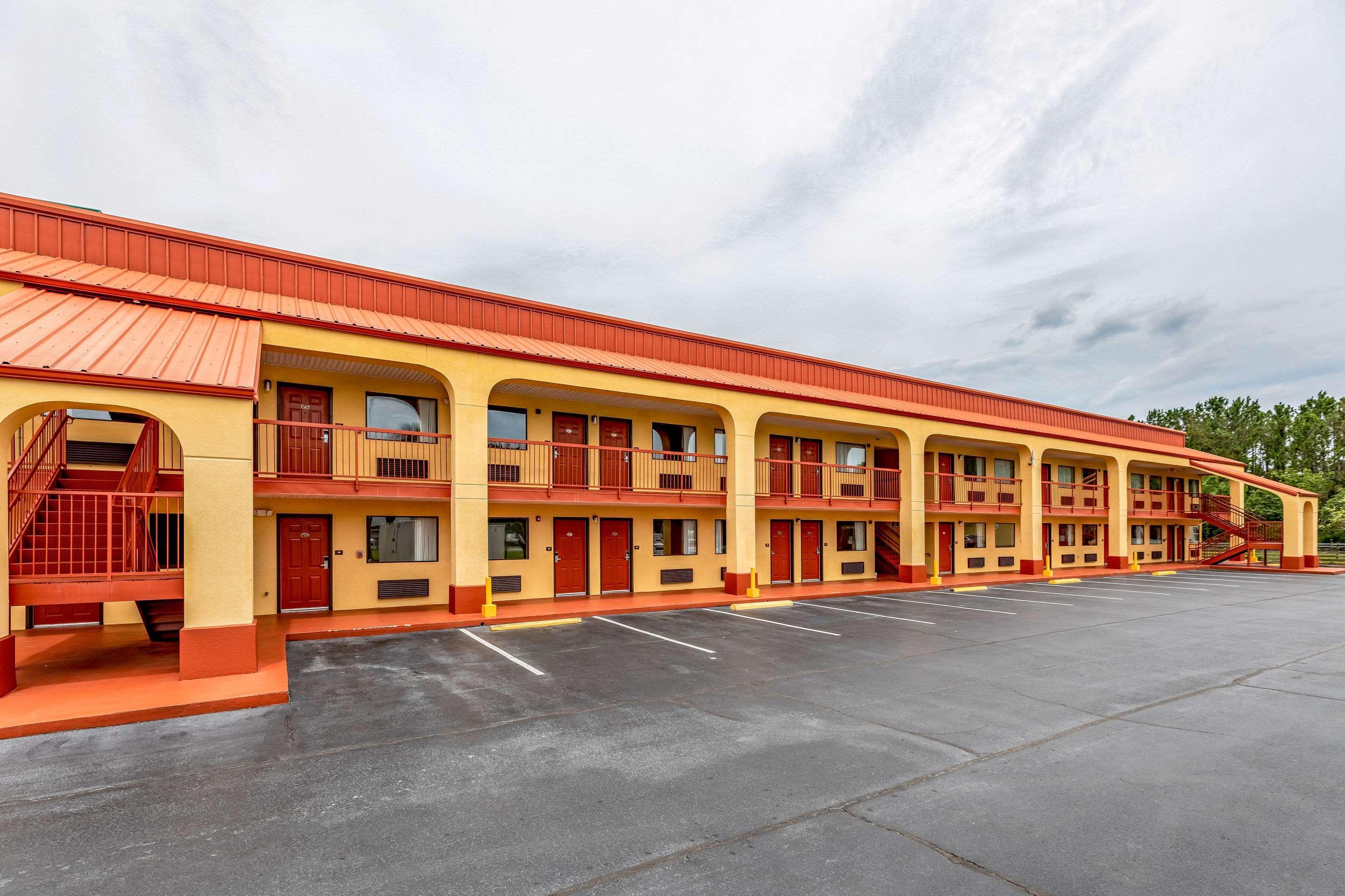 Econo Lodge Кингсленд Екстериор снимка