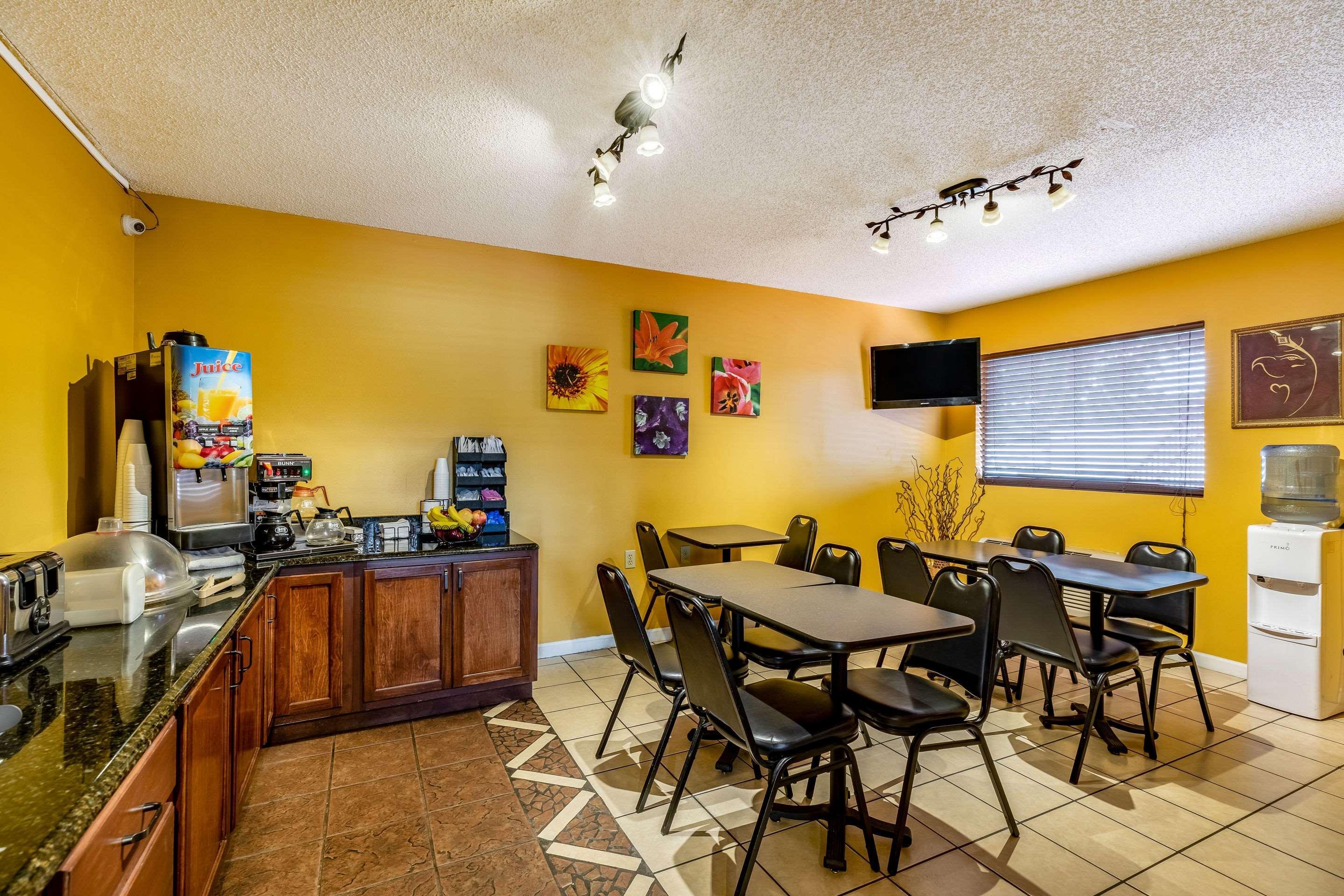 Econo Lodge Кингсленд Екстериор снимка