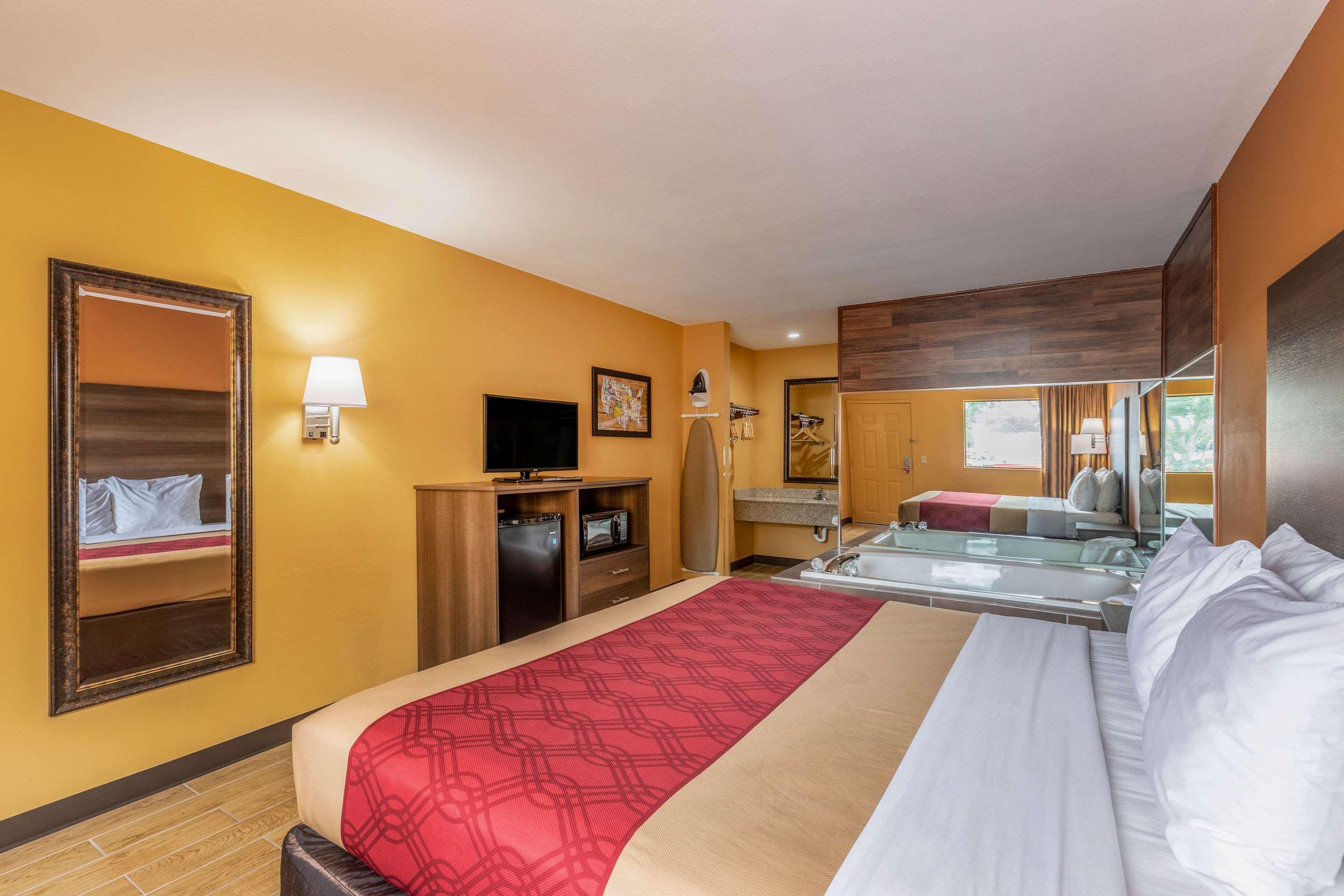 Econo Lodge Кингсленд Екстериор снимка