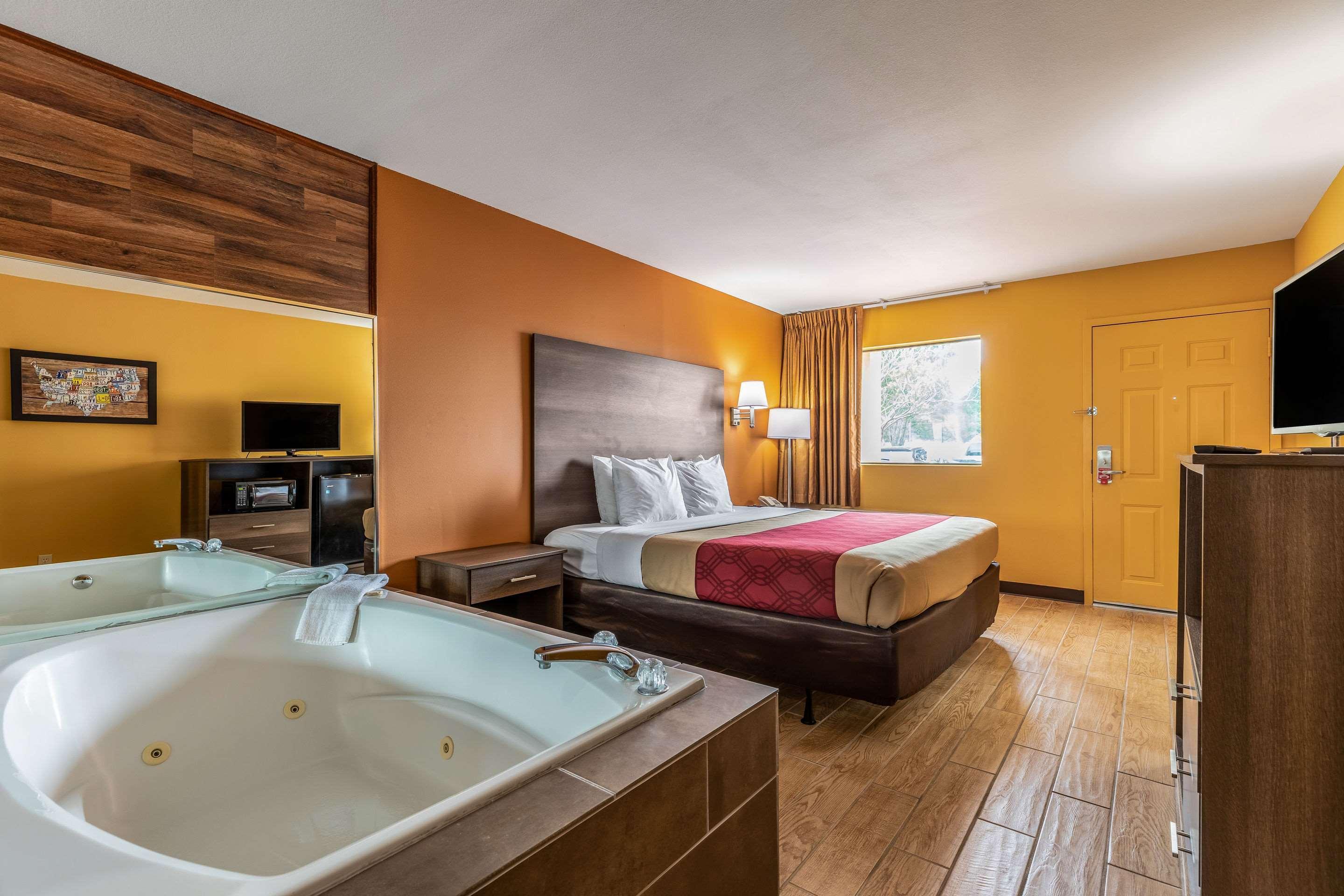 Econo Lodge Кингсленд Екстериор снимка